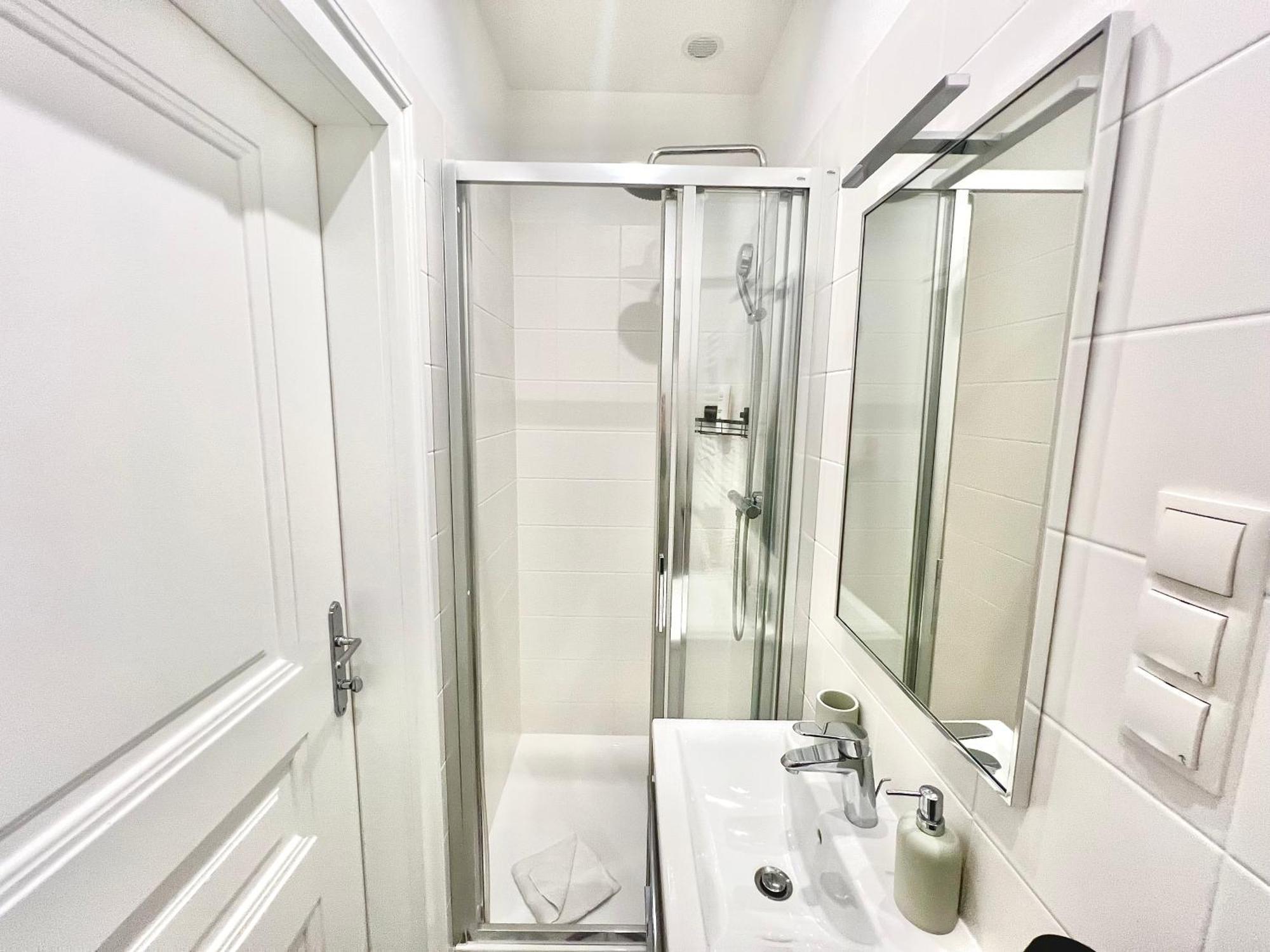 Boutique Newly Renovated Apartment Wien